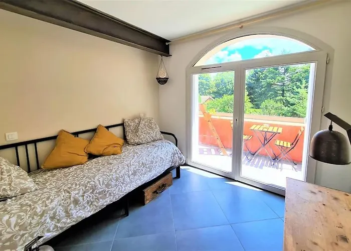 Climatise & Cosy - T3 55 M2 Parking A 2 Mn De Lyon